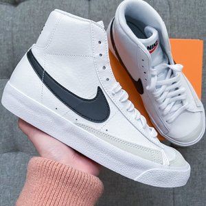 🤍🖤 Nike blazer mid white black shoes